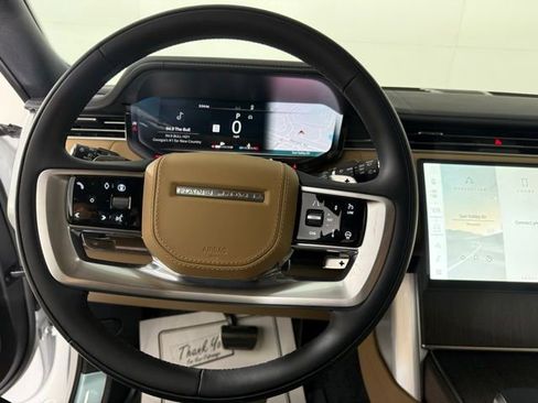 New 2026 Land Rover Range Rover SE image 17