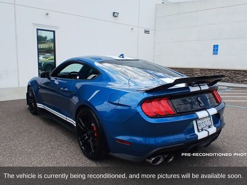 Used 2021 Ford Mustang Shelby GT500 w/ Technology Package RWD image 8