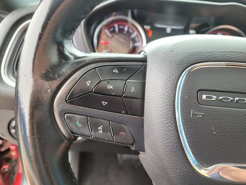 Used 2017 Dodge Challenger SXT w/ Driver Convenience Group RWD image 22