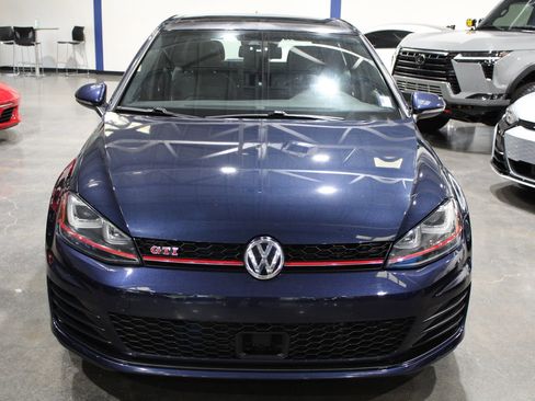 Used 2016 Volkswagen GTI SE FWD image 4