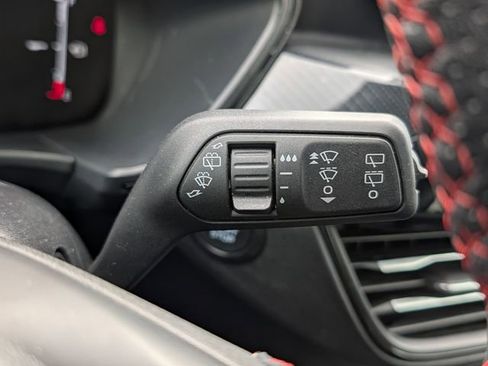 Used 2025 Ford Escape ST-Line image 23