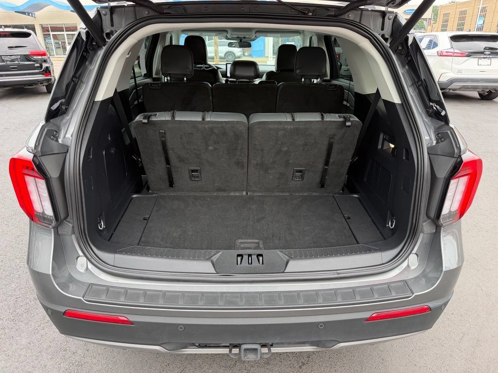 Used 2025 Ford Explorer Active w/ Active Comfort Package AWD/4WD image 29