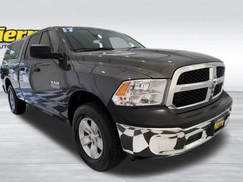 Used 2017 RAM 1500 ST w/ SXT Appearance Group AWD/4WD image 6