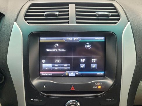 Used 2014 Ford Explorer XLT w/ Equipment Group 202A image 25