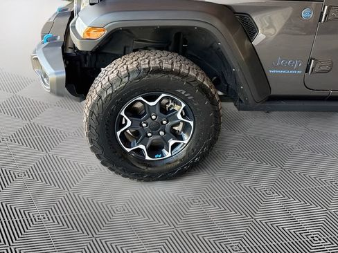 Used 2023 Jeep Wrangler Unlimited Rubicon 4xe w/ Cold Weather Group AWD/4WD image 35