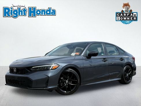 Used 2025 Honda Civic Sport image 1