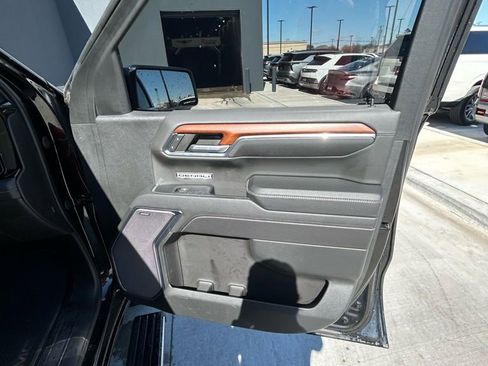 Used 2023 GMC Sierra 1500 Denali w/ Technology Package image 16