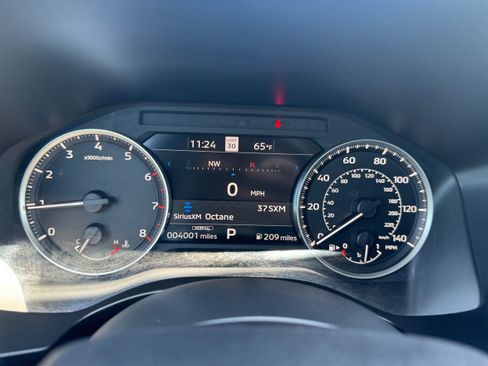 Used 2023 Mitsubishi Outlander SE FWD image 12
