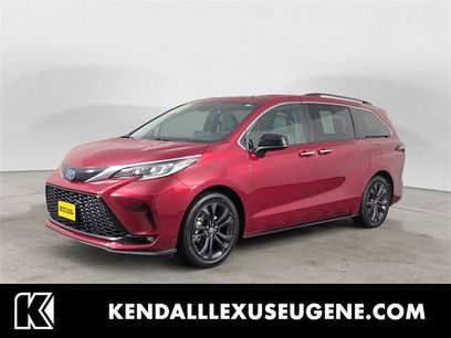 Used 2022 Toyota Sienna XSE