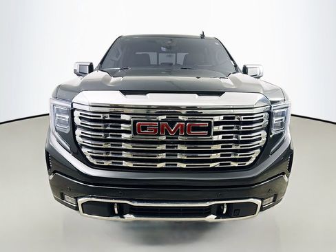 Used 2023 GMC Sierra 1500 Denali w/ Technology Package image 2