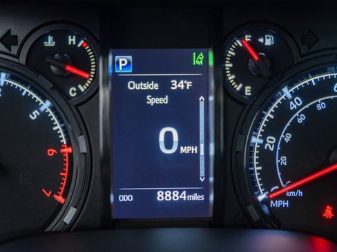 Used 2024 Toyota 4Runner SR5 Premium image 40