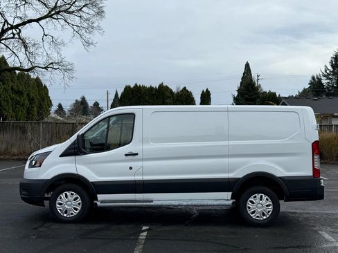 Used 2025 Ford Transit 250 Low Roof w/ Exterior Upgrade Package RWD image 2