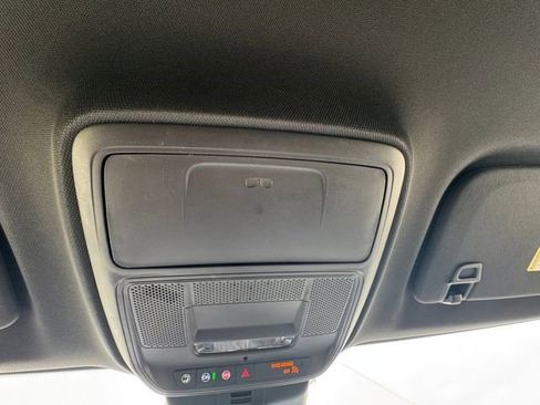 Used 2024 Chevrolet Traverse LT w/ Trailering Package FWD image 20