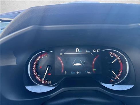 Used 2025 Toyota RAV4 XLE image 15