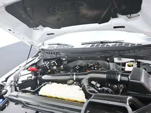Used 2025 Ford F150 Platinum w/ Equipment Group 702A High AWD/4WD image 13