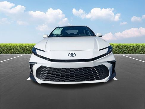 New 2026 Toyota Camry SE w/ Convenience Package image 9