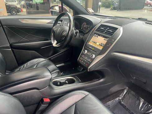 Used 2017 Lincoln MKC Select w/ Select Plus Package image 13