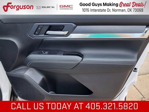 New 2027 GMC Terrain Elevation w/ Elevation Premium Package FWD image 38