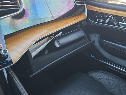 Used 2022 Jeep Grand Wagoneer Series III w/ Flexible Seating Group image 35