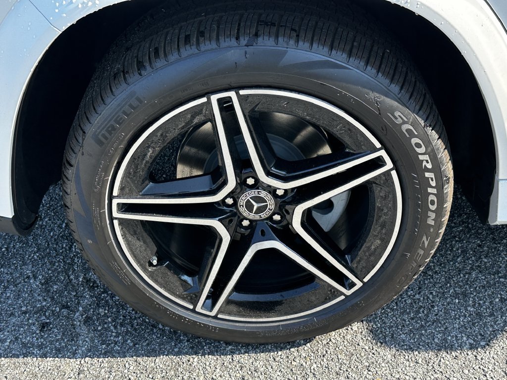 New 2026 Mercedes-Benz GLS 450 4MATIC image 21