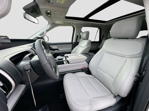 New 2026 Ford Expedition Active RWD image 15