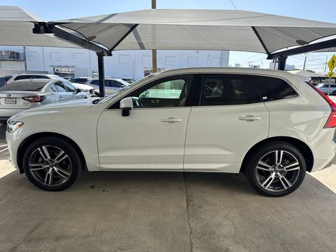 Used 2020 Volvo XC60 T5 Momentum w/ Protection Package Premier AWD/4WD image 8