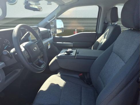 New 2026 Ford F250 XL w/ STX Appearance Package AWD/4WD image 9