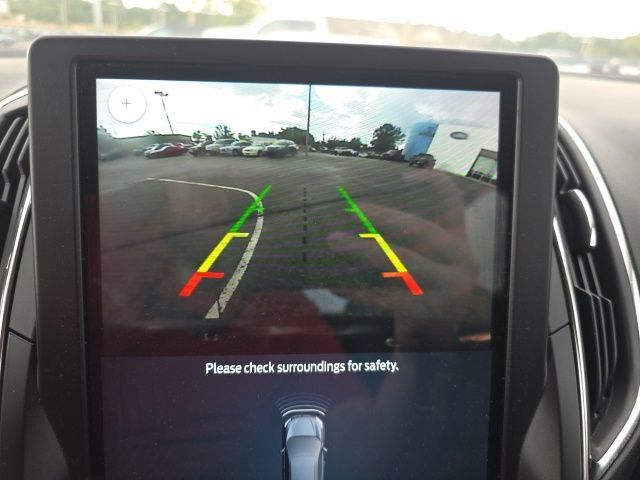 Certified 2024 Ford Edge Titanium AWD/4WD image 19
