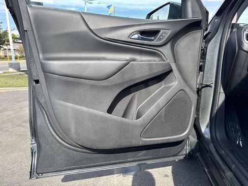 Used 2020 Chevrolet Equinox LT FWD image 20