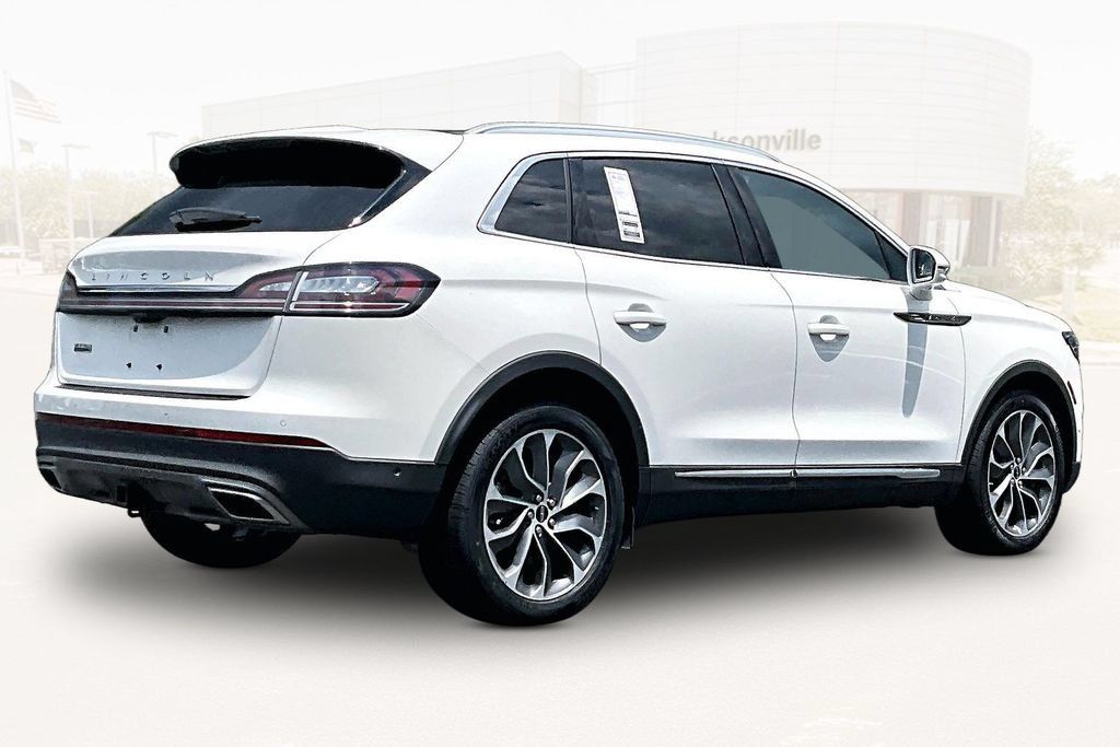 Used 2022 Lincoln Nautilus Reserve w/ Equipment Group 201A AWD/4WD image 6