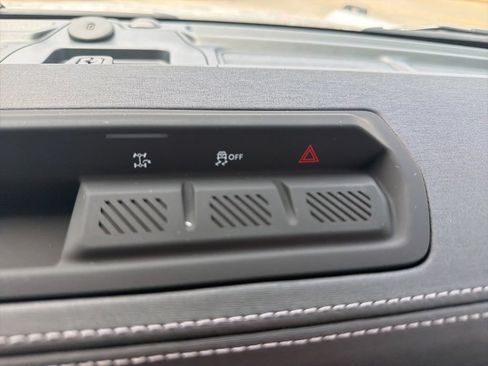 New 2026 Ford Bronco Outer Banks AWD/4WD image 22
