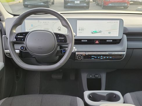 Used 2024 Hyundai Ioniq 5 SE image 6