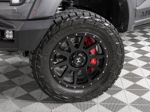 Used 2025 Ford F150 Lariat w/ Equipment Group 502A High image 33