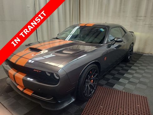 Used 2016 Dodge Challenger SRT Hellcat RWD image 1