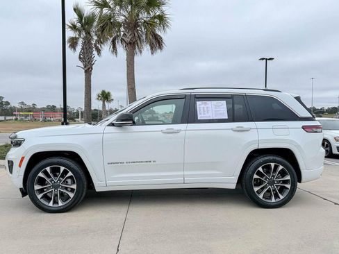 Used 2023 Jeep Grand Cherokee Overland image 32