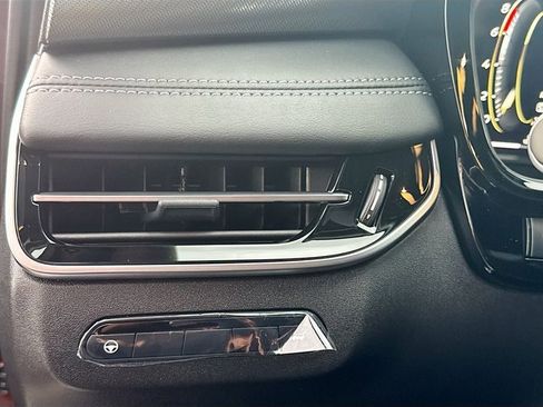 Used 2026 INFINITI QX60 Luxe w/ Cargo Package image 9