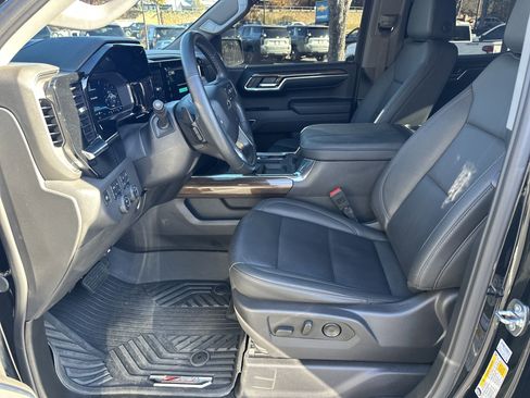 Certified 2024 Chevrolet Silverado 1500 LT Trail Boss w/ LT Trail Boss Premium Package image 9