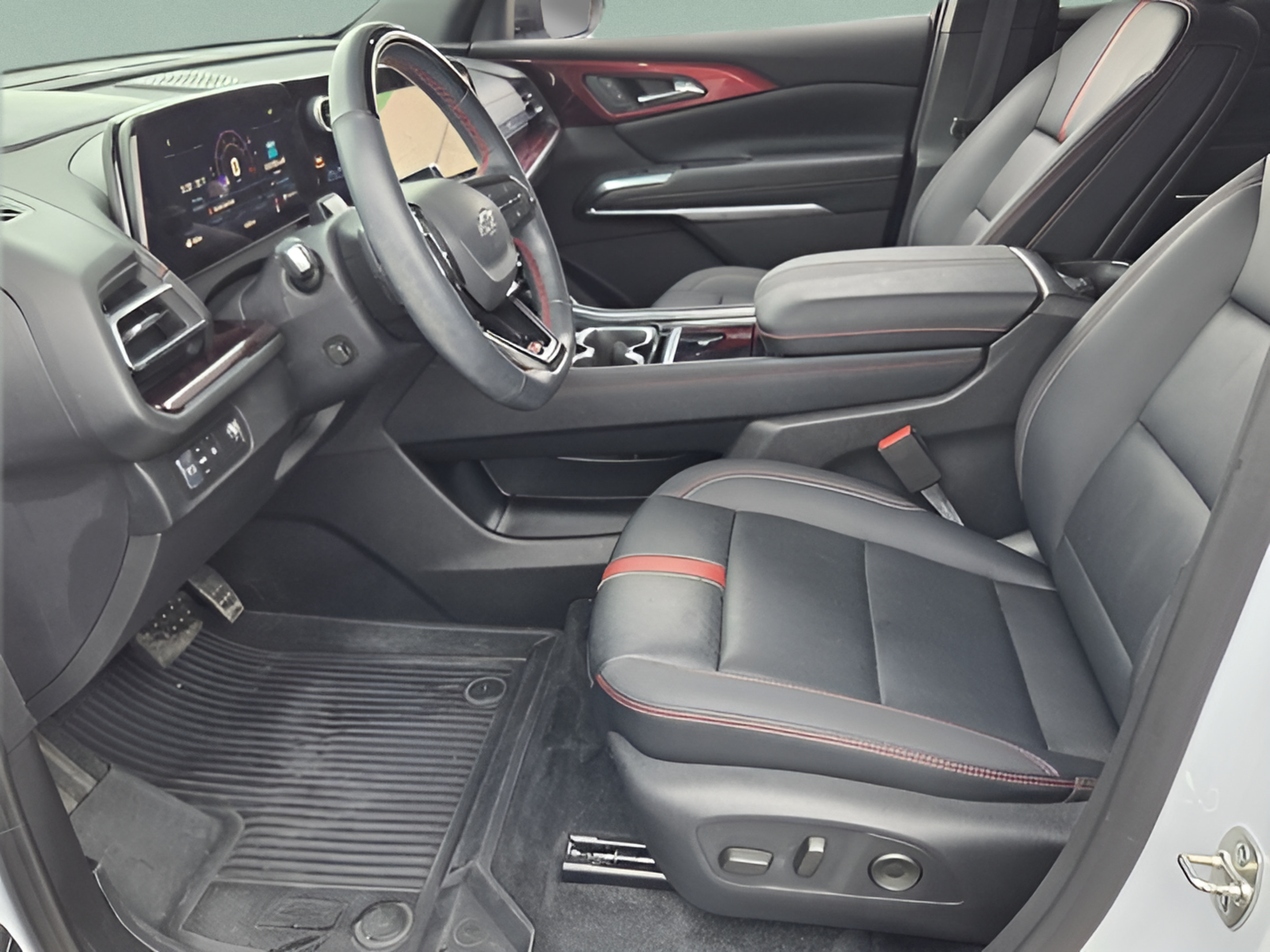 Certified 2026 Chevrolet Traverse RS FWD image 9