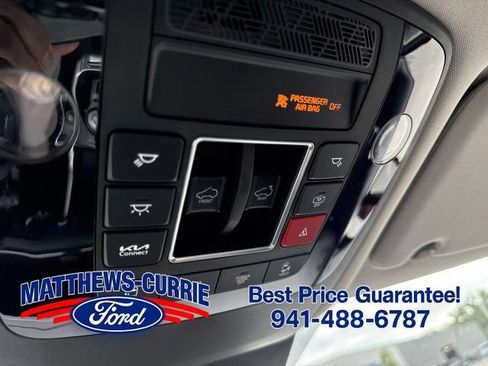 Used 2025 Kia Carnival SX FWD image 6