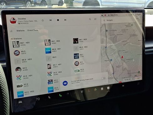 Used 2022 Tesla Model X Plaid image 23
