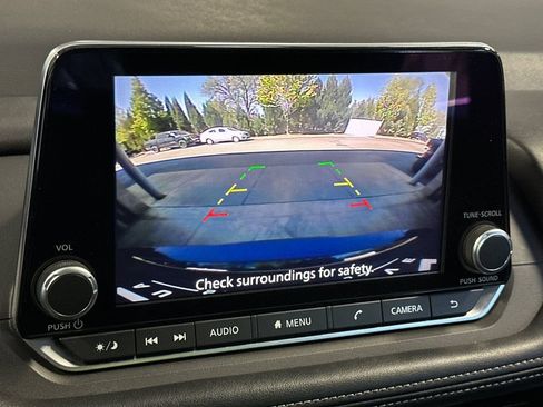 Used 2024 Nissan Rogue SV AWD/4WD image 20