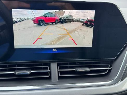 New 2026 Chevrolet Trax LT image 16