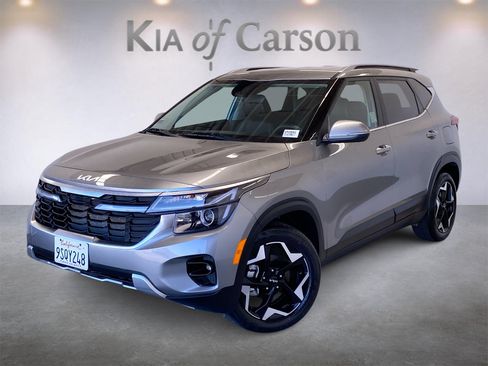Certified 2025 Kia Seltos EX FWD image 1