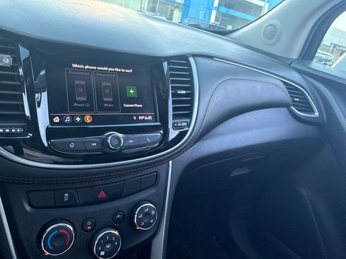 Used 2021 Chevrolet Trax LT w/ Sport Edition FWD image 38