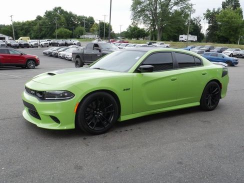 Used 2023 Dodge Charger R/T Scat Pack w/ Daytona Edition Group image 9