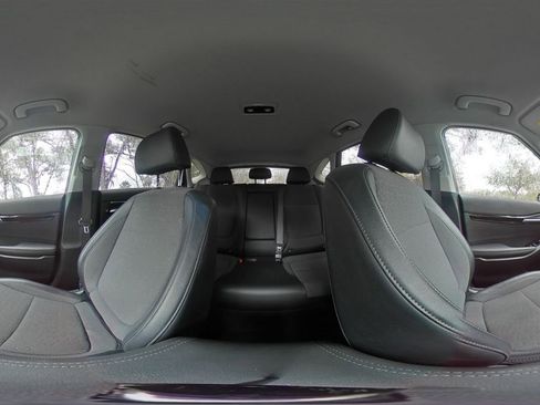 Used 2025 Kia Seltos S image 38