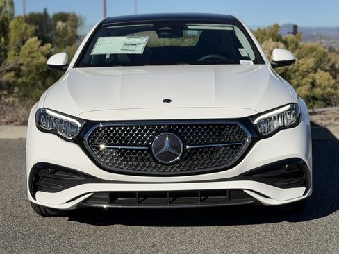New 2026 Mercedes-Benz E 350 4MATIC Sedan image 5