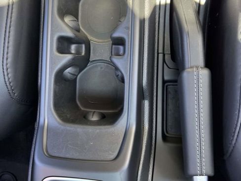 Used 2025 Jeep Wrangler Unlimited Rubicon 4xe w/ Technology Group image 26