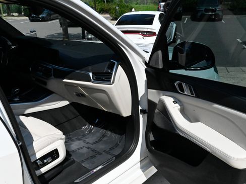 Used 2022 BMW X5 M50i w/ Executive Package AWD/4WD image 56