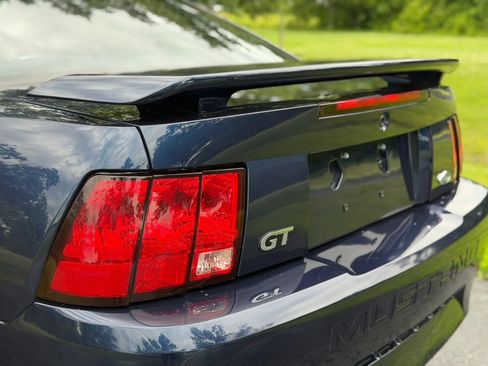 Used 2003 Ford Mustang GT RWD image 32